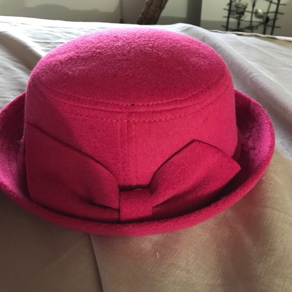 Wool pink hat for little girl